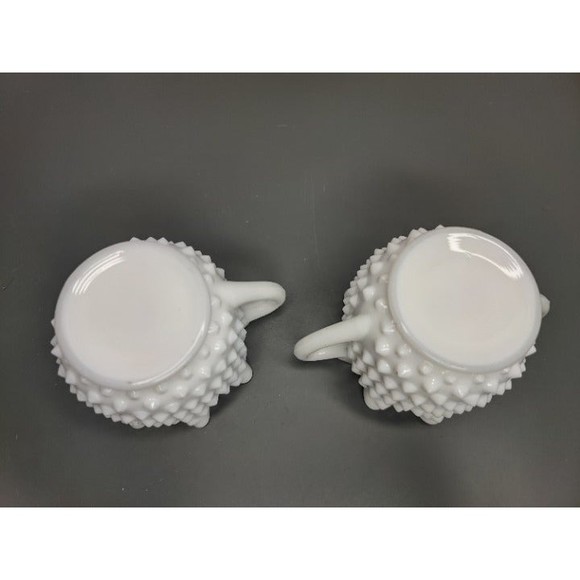 Vintage Fenton White Milk Glass Hobnail 8-point Star Pattern Sugar/Creamer Set - Picture 4 of 4